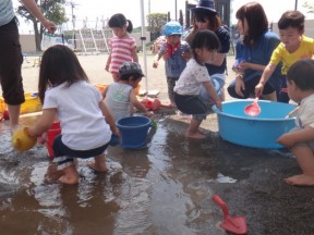 Photo：５月１３日　子育て支援の様子