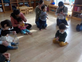 Photo：12月８日（金）　子育て支援の様子