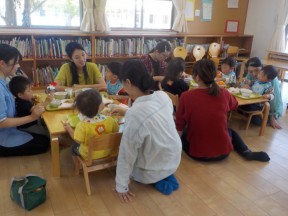 Photo：4月２０日（金）子育て支援の様子