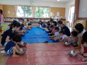 Photo：8月１０日（金）子育て支援の様子