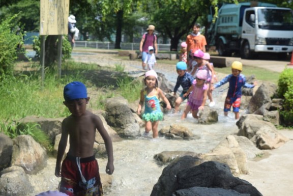 若泉公園 せせらぎ広場 保育園のダイアリー コウガの森 共和 幼保連携型認定こども園