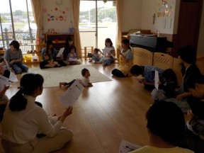 Photo：５月９日　子育て支援の様子