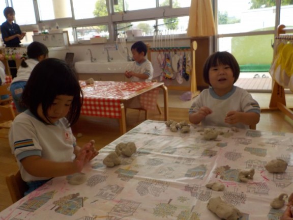 さくら組　粘土遊び＆製作
