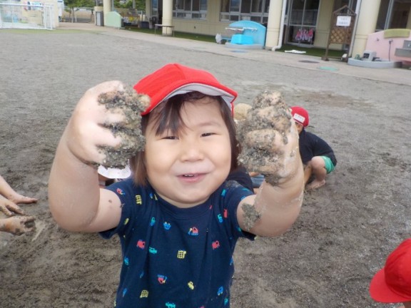 さくら組　どろんこ遊び