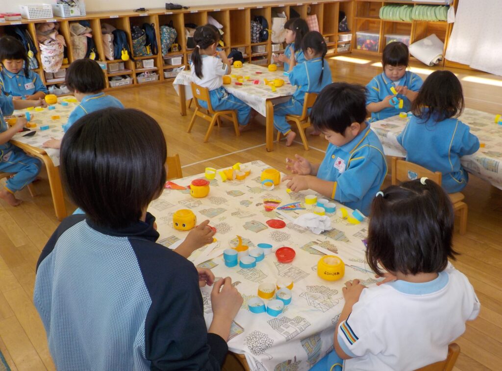 鬼のお面製作をしました！